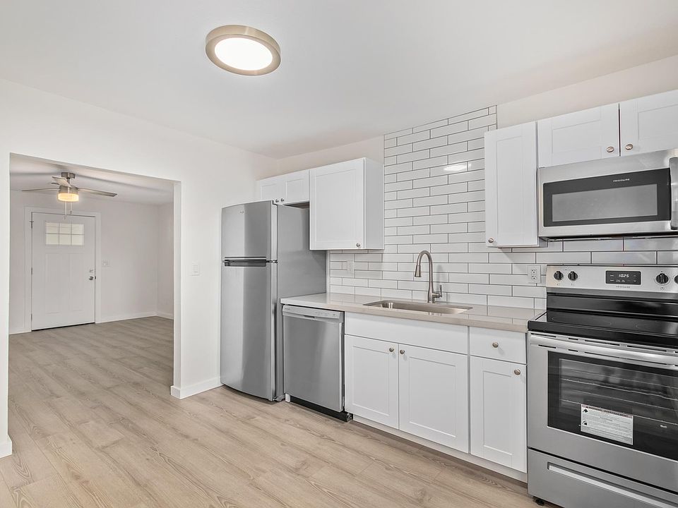 1st image of 312 E Kinderman Dr APT 8