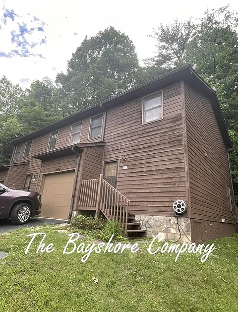 803 Parkway Vista Dr — Photo 2