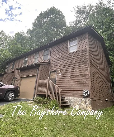 803 Parkway Vista Dr — Photo 1