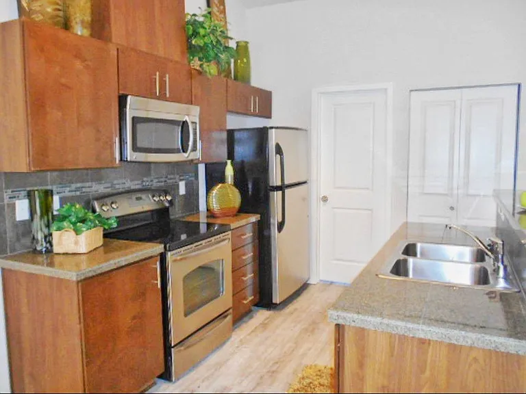 4010 S 211th Pl #D1 — Photo 7
