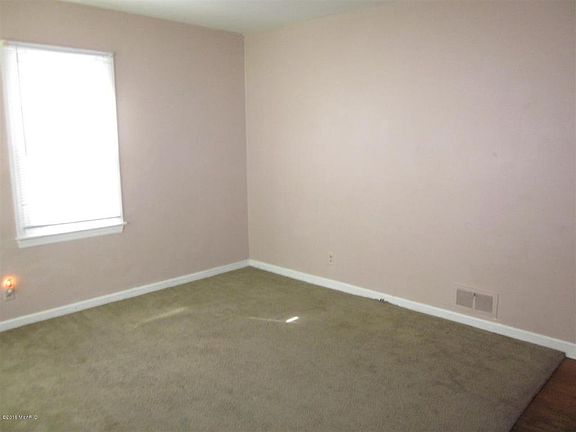 5th image of 1301 Palmer Ave