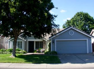 215 Sterling Grove Dr, Galt, CA 95632