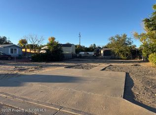 2708 E Cedar St, Farmington, NM 87401
