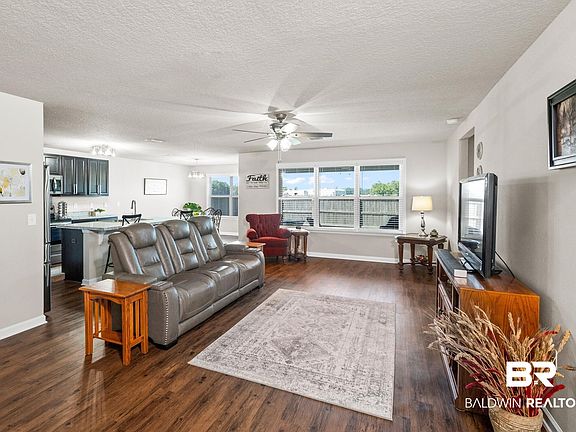3rd image of 20515 Catamaran Dr