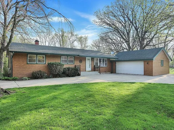 40755 N Us Highway 41, Wadsworth, IL 60083