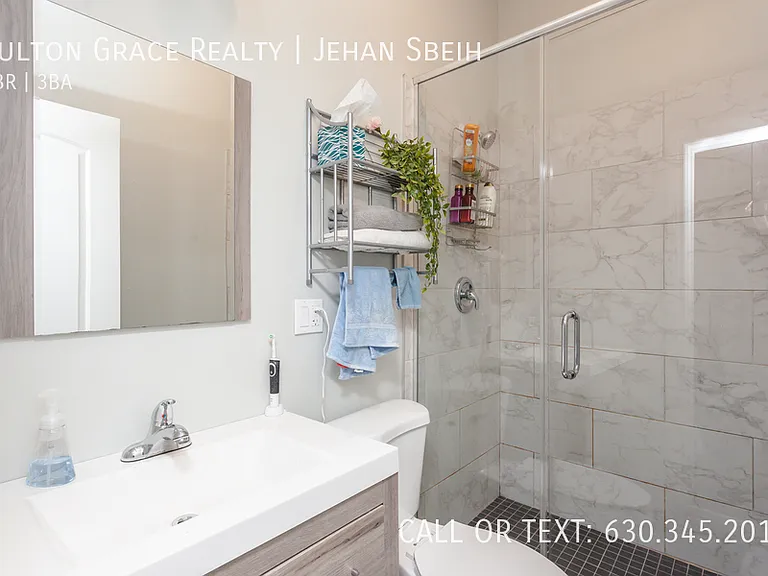 2733 N Sheffield Ave #2F — Photo 9
