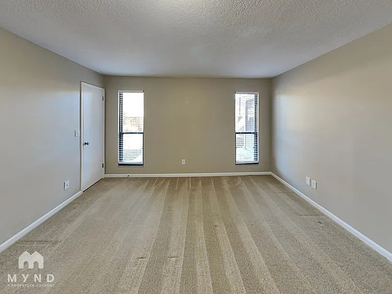3315 Blackfoot Trl S — Photo 8