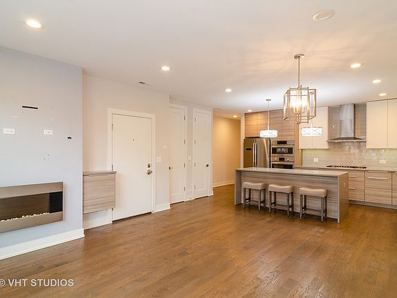 2nd image of 2736 N Ashland Ave #2N