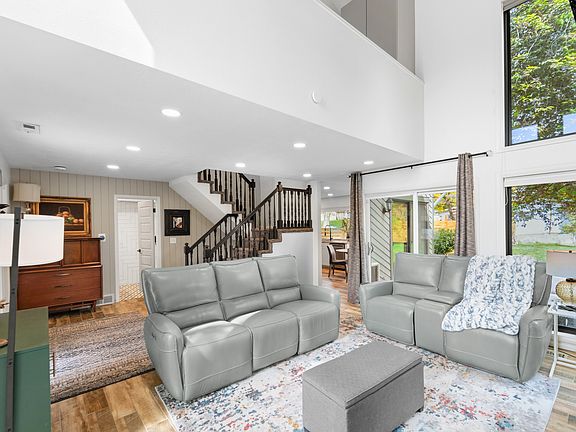 5th image of 4833 Arbor Cir