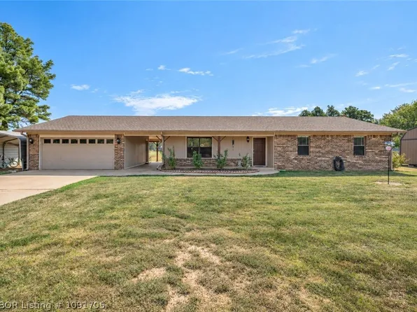 701 Haskens St, Pocola, OK 74902