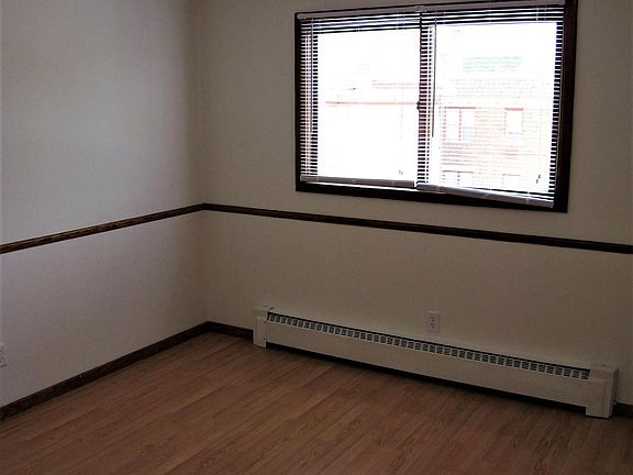 3rd image of 2633 Pleasant Ave #0