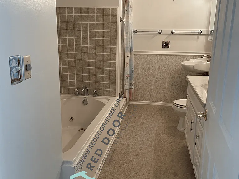 2408 Main St — Photo 13