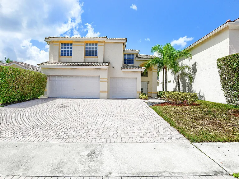 11073 Harbour Springs Cir — Photo 3