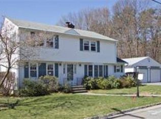4 Powderhouse Cir, Wilmington, MA 01887