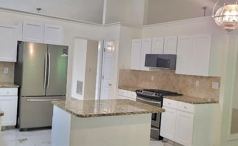 2280 Chelmsford Ct — Photo 9