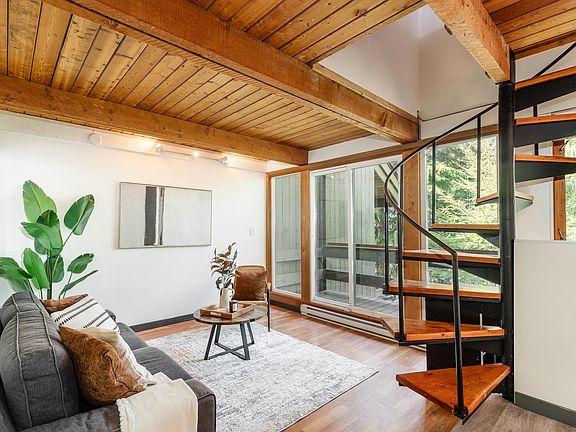 2nd image of 2301 Cavendish Way #12