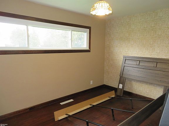 5th image of 3401 Miller Rd