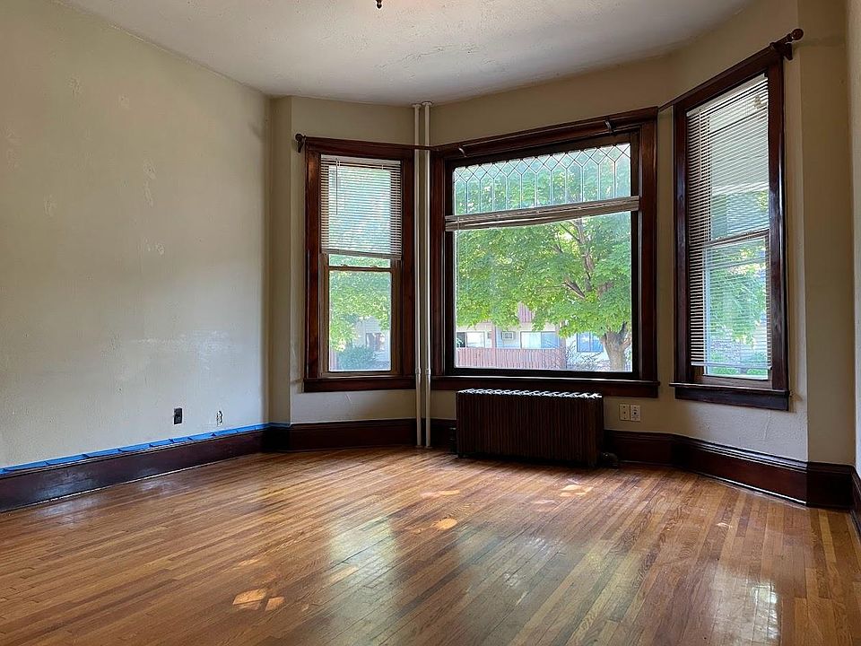 1st image of 2344 Aldrich Ave S #1