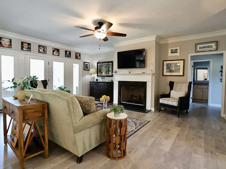 2 River Dr — Photo 22