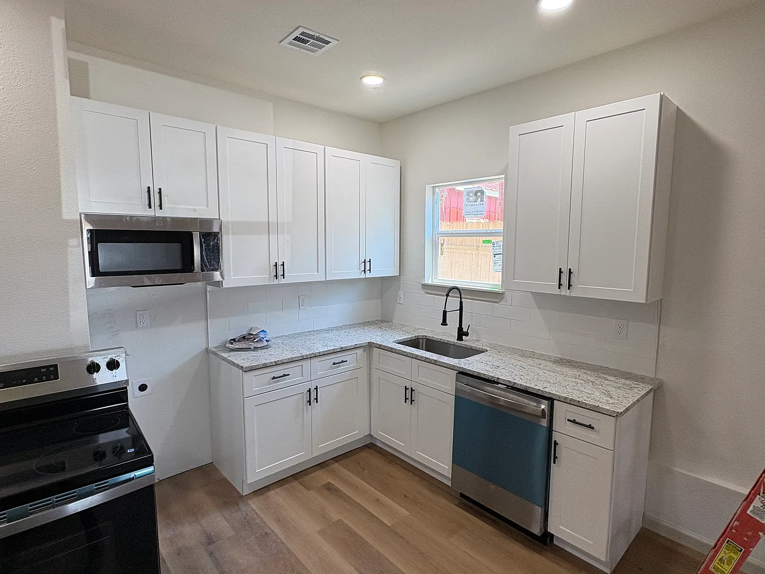 2 bed, 970 sqft, $1,495 — Photo 4