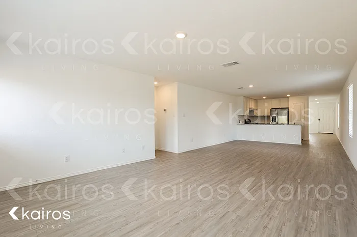 4 bed, 2.0 bath, 1627 sqft, $1,695 — Photo 4