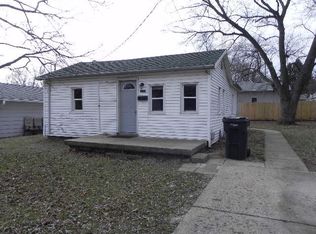 1606 Willow St, Pekin, IL