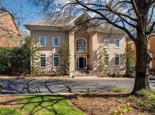 1235 Wareham Ct, Charlotte, NC 28207