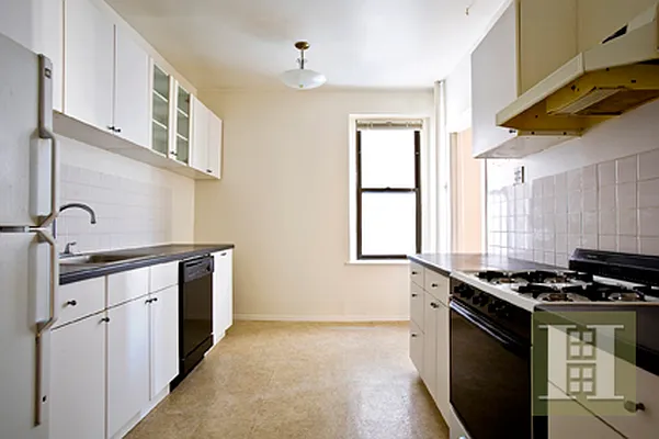 Rented by Halstead Real Estate | media 5