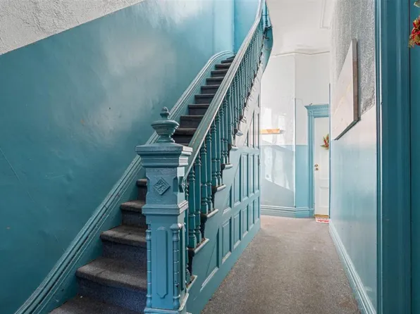 48 Vansiclen Avenue image 8 of 27