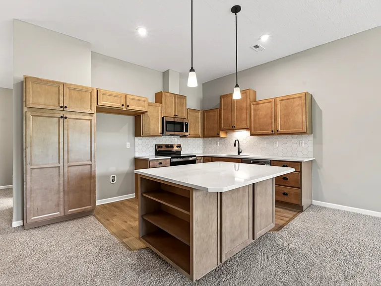 2703 Golden Leaf Dr #2703 — Photo 18