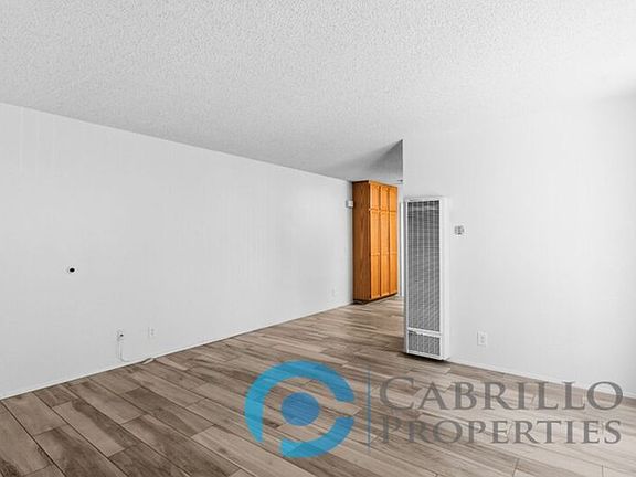 5th image of 3767 Villa Ter APT 5