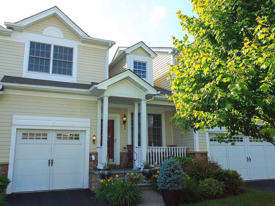 1st image of 17 Augusta Dr