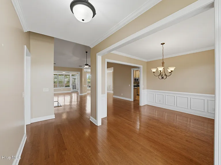1211 Palatka Pl SE — Photo 5