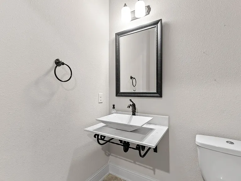 18900 N Bee Cave Springs Cir — Photo 18