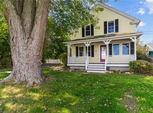 6 Sowams Rd, Barrington, RI 02806