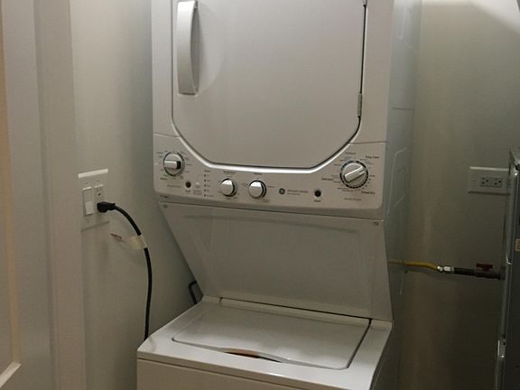 5th image of 4814 N Paulina St #2F