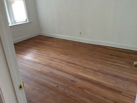 4th image of 6123 S Eberhart Ave #2