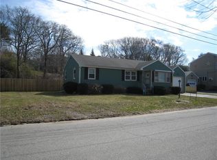 63 Foxhill Ave, Bristol, RI 02809