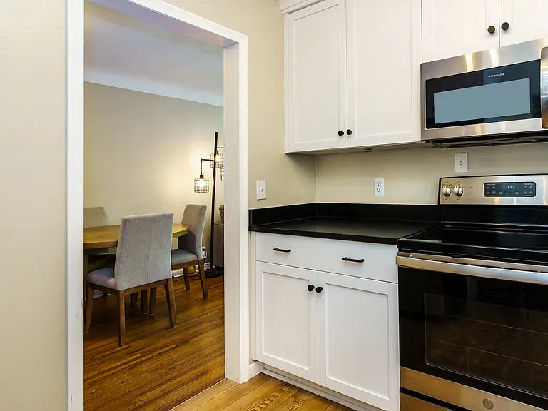 15 16th Ave N #1 — Photo 11