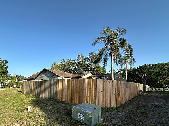 2nd image of 1041 Sawyers Ct