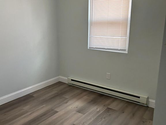 4th image of 10 Nestor St APT 8