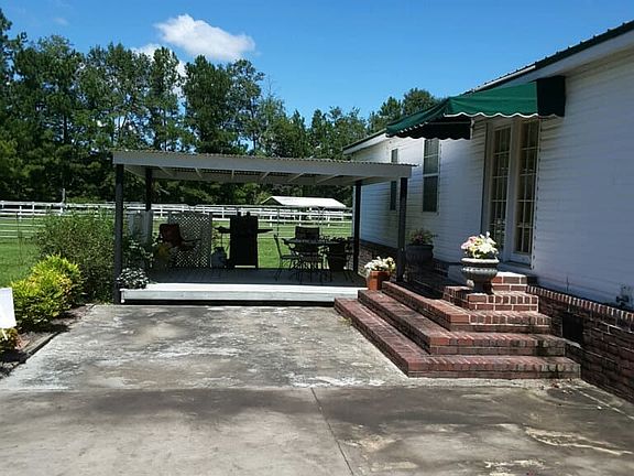 Back patio/ covered deck