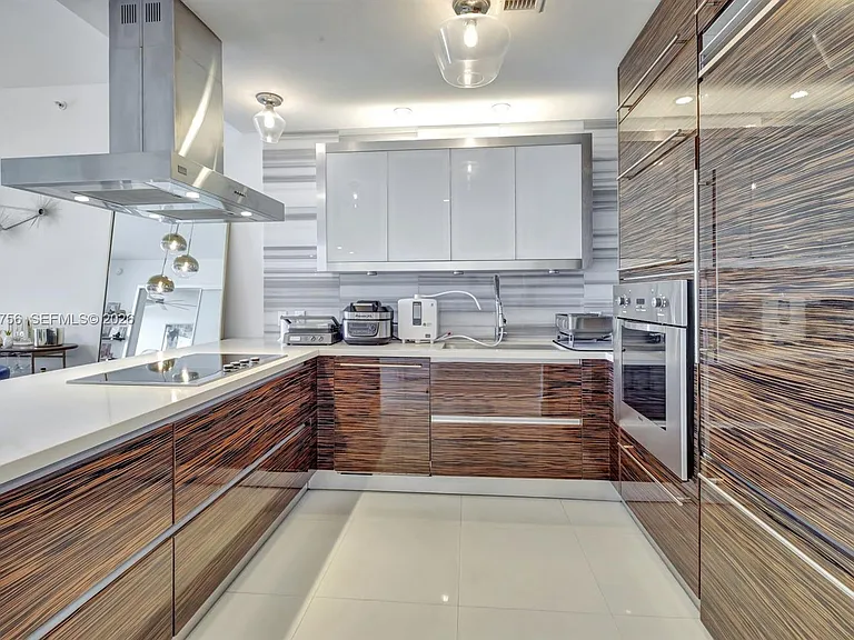 1100 Biscayne Blvd #4002 — Photo 13