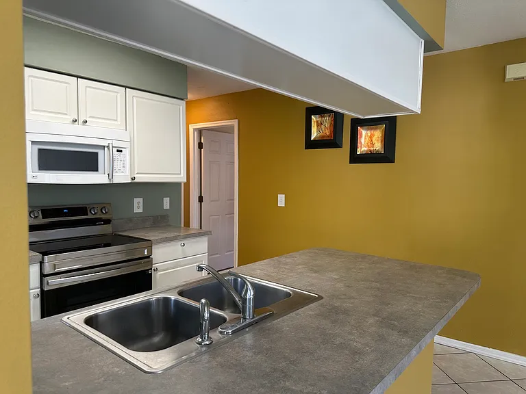 2030 Royal Bay Blvd — Photo 13