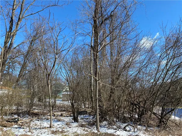 40 Poma St, Russellton, PA 15076