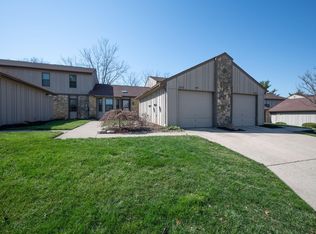 5273 Pros Dr, West Chester, OH 45069