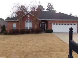60 Bouresse Dr, Little Rock, AR 72223