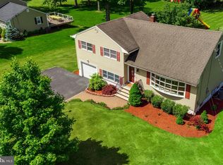 459 Milcrip Rd, Bridgewater, NJ 08807