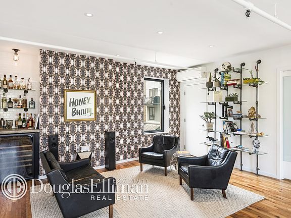 4th image of 602 Driggs Ave #2S