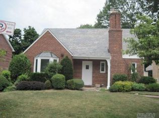 13541 78th Rd, Flushing, NY 11367